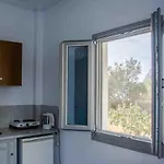 Sail & Kamari (Santorini)
