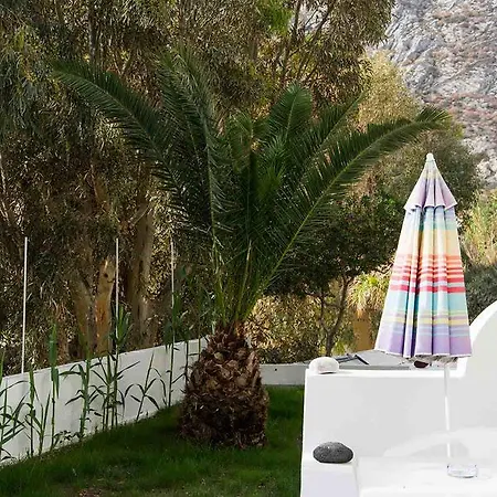 Sail & דירה Kamári